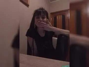 Hellenalonenochka  live sex cam