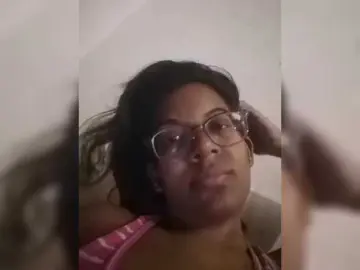 IndianBeaut  live sex cam