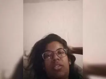 IndianBeaut  live sex cam