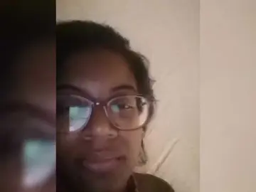 IndianBeaut  live sex cam