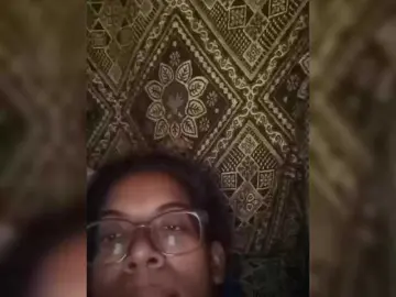 IndianBeaut  live sex cam