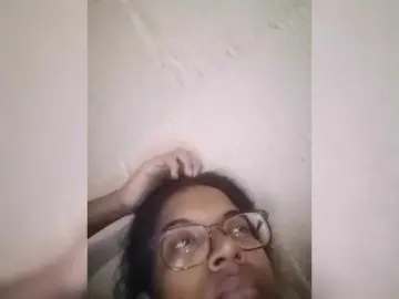 IndianBeaut  live sex cam