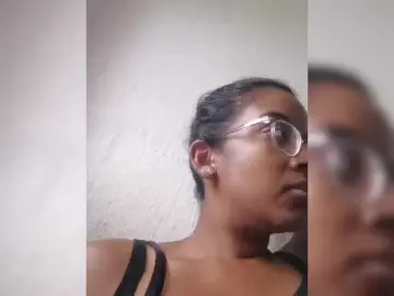 IndianBeaut  live sex cam
