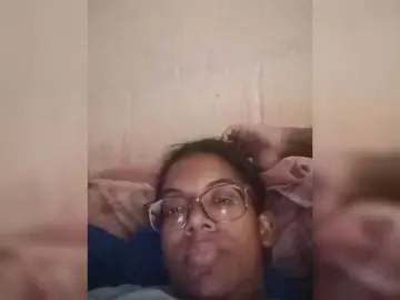 IndianBeaut  live sex cam