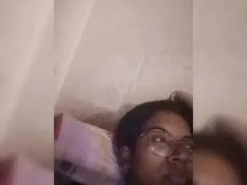 IndianBeaut  live sex cam