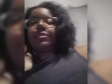 IndianBeaut  live sex cam