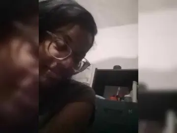 IndianBeaut  live sex cam