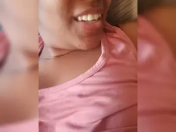 IndianBeaut  live sex cam