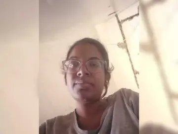 IndianBeaut  live sex cam