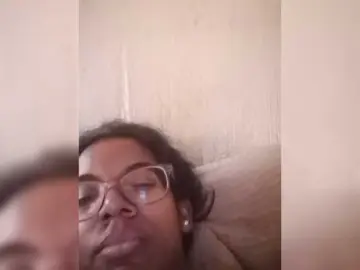 IndianBeaut  live sex cam