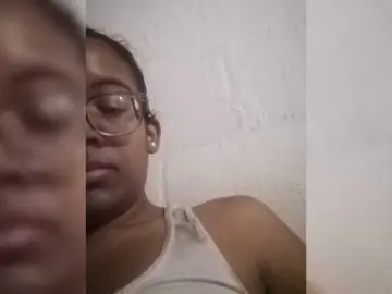 IndianBeaut  live sex cam