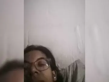 IndianBeaut  live sex cam