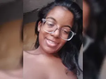 IndianBeaut  live sex cam