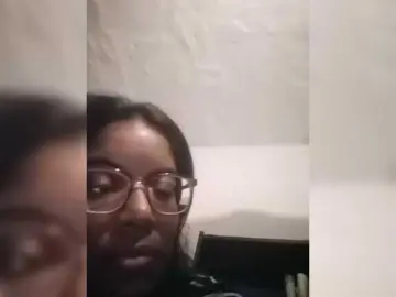 IndianBeaut  live sex cam