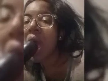 IndianBeaut  live sex cam