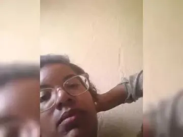 IndianBeaut  live sex cam