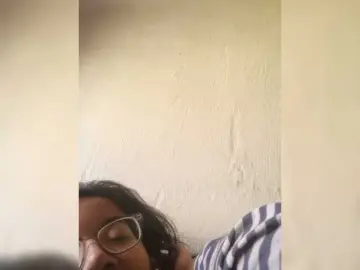 IndianBeaut  live sex cam