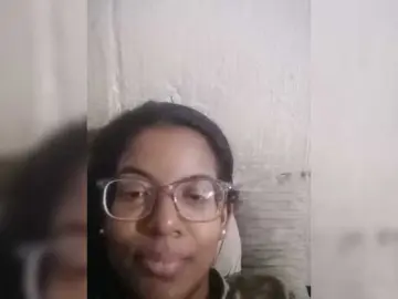 IndianBeaut  live sex cam