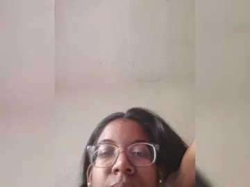 IndianBeaut  live sex cam