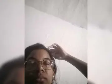 IndianBeaut  live sex cam