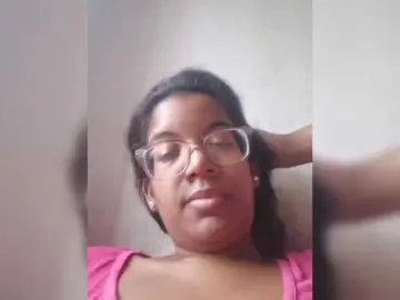 IndianBeaut  live sex cam