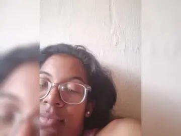 IndianBeaut  live sex cam