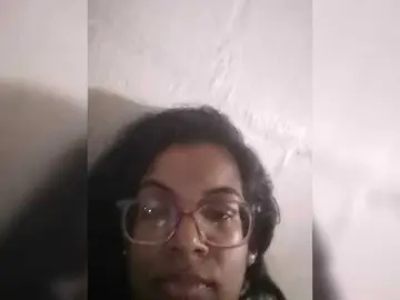 IndianBeaut  live sex cam
