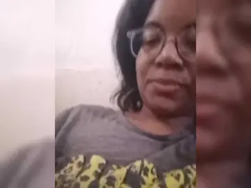 IndianBeaut  live sex cam