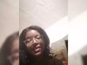 IndianBeaut  live sex cam