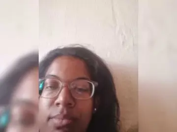 IndianBeaut  live sex cam