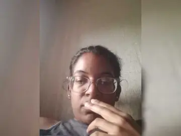 IndianBeaut  live sex cam