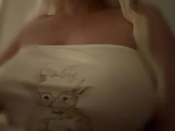 KHADISUN  live sex cam