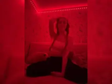 Lisichka4  live sex cam
