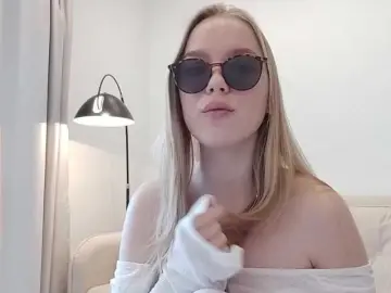 LittleForestELF2  live sex cam