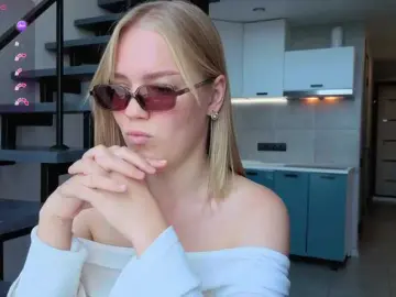LittleForestELF2  live sex cam