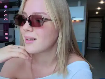 LittleForestELF2  live sex cam