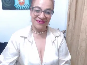 Maduragins  live sex cam