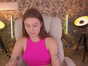 VikVikLove  live sex cam
