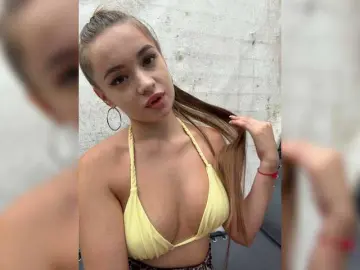 Bookonlinefree  live sex cam