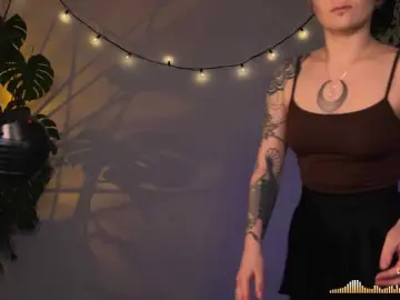 BySOVA  live sex cam