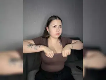 -Pink-Sativa-  live sex cam