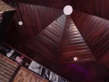 Miaa-ferrari1  live sex cam