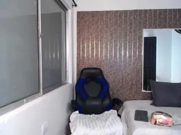 Miaa-ferrari1  live sex cam