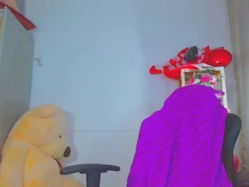 Moonmaiden  live sex cam