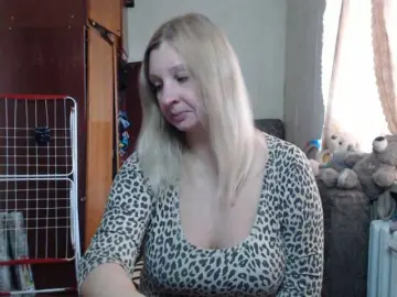 BustyBlondy  live sex cam
