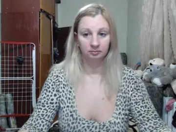 BustyBlondy  live sex cam