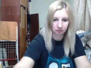 BustyBlondy  live sex cam