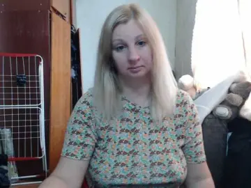 BustyBlondy  live sex cam