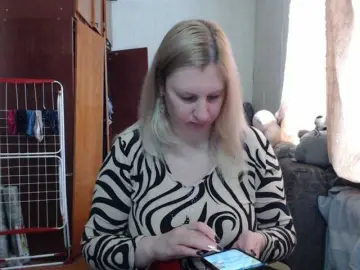 BustyBlondy  live sex cam