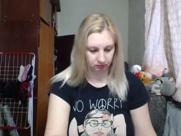 BustyBlondy  live sex cam